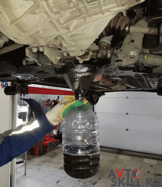 Замена масла в МКПП — пошаговая инструкция с фото и видео | Когда менять масло в МКПП (механической коробке передач), как часто, и нужно ли это